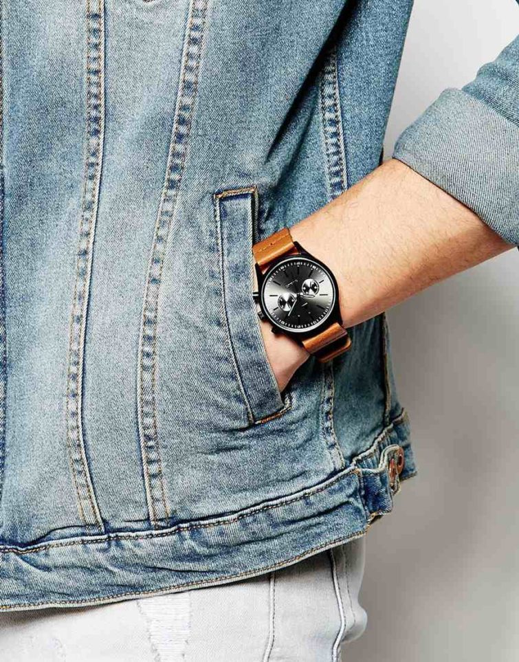 Black watch with leather band - Image 3
